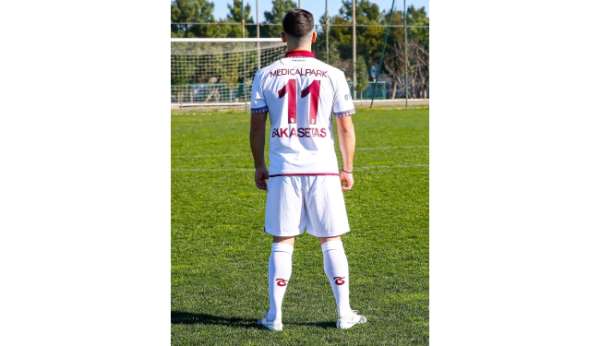 Anastasios Bakasetas, Trabzonspor'un 151. yabancı oyuncusu oldu 