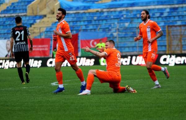 TFF 1. Lig: Adanaspor: 3 - Eskişehirspor: 0 (İlk yarı sonucu) 