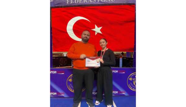 Bilecikli sporcu Türkiye ikincisi oldu