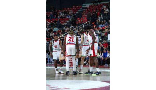 Karşıyaka Basketbol, 7 maç sonra kazandı