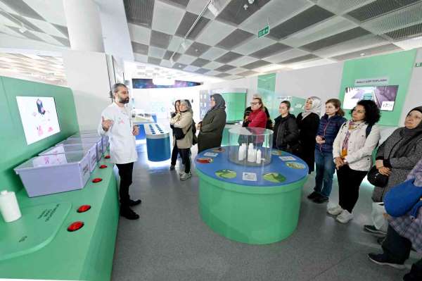 Mersin'de tekstil atıkları kadın emeğiyle yeniden hayat buluyor