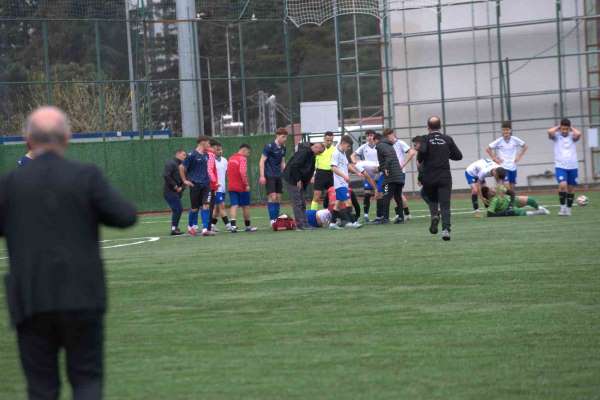 Sakatlanan takım arkadaşlarına üzüldüler, oyuna devam edemediler