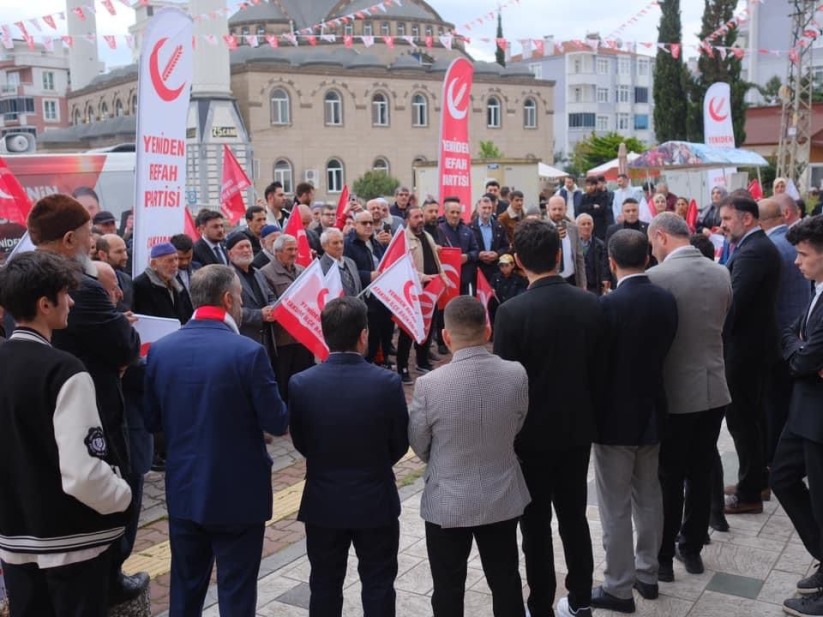 Yeniden Refah Partisi SKM açıldı