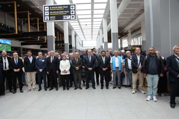 Ordu'dan 291 kişilik hac kafilesi kutsal topraklara uğurlandı