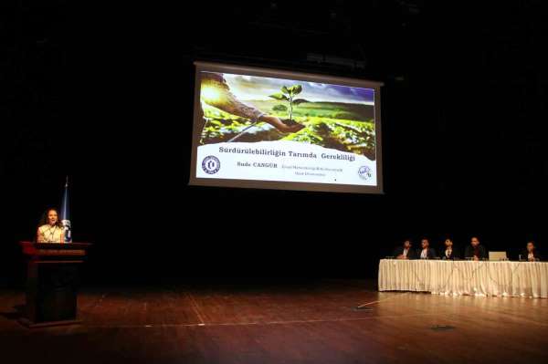 Uşak Üniversitesi'nde Ege Bölgesi 1. İklim Değişikliği ve Sürdürülebilir Tarım Paneli düzenlendi