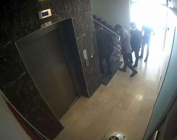 İntihar eden kişinin borcunu aynı sektördeki kişilerden isteyen tefeciler yakala