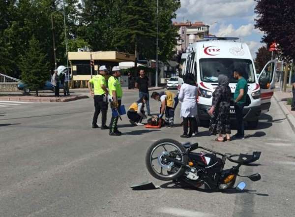 Karaman'da trafik kazası: 2 yaralı 