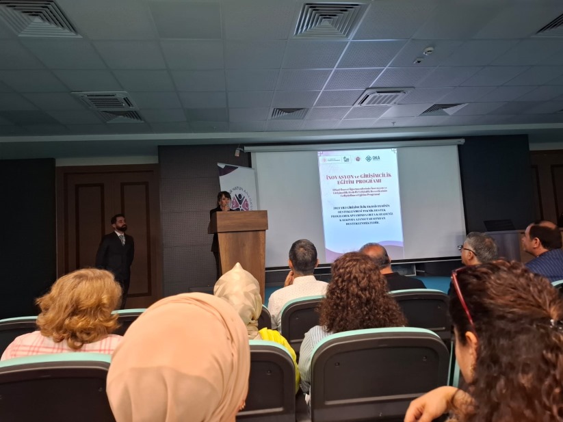 Geleceğin Nesilleri İçin Öğretmenlere İnovasyon ve Girişimcilik Eğitimi