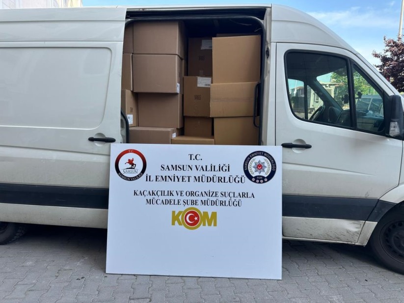 Samsun'da 2 milyon 260 bin adet kaçak makaron ele geçirildi