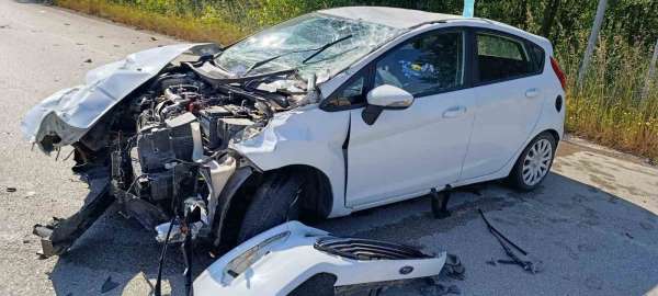 Çanakkale'de trafik kazası: 2 yaralı