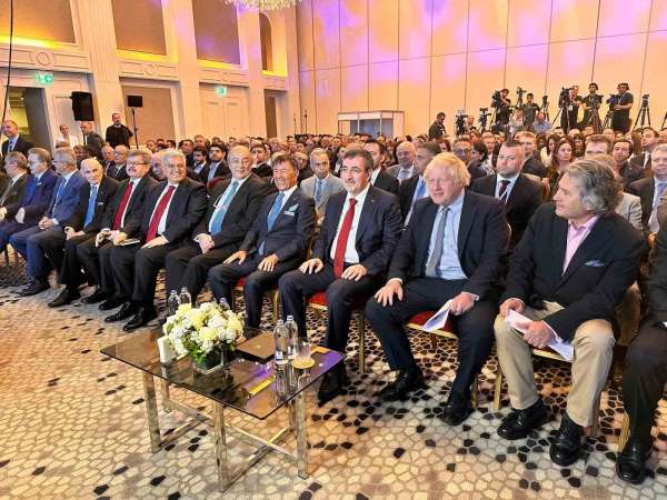 Cumhurbaşkanı Yardımcısı Yılmaz: ''Kararlılıkla uyguladığımız ekonomi programı başarılı sonuçlar üretmekte''