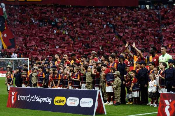 Galatasaray'da 3 değişiklik