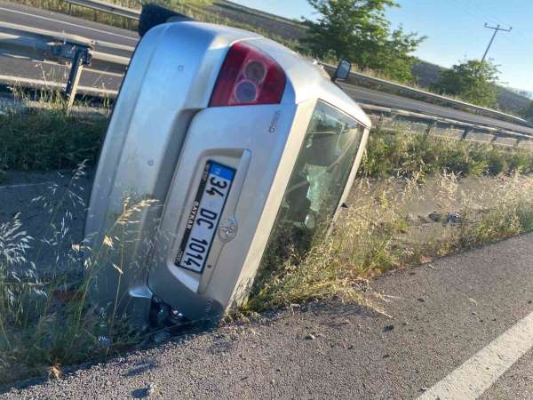 Balıkesir'de trafik kazası: Araçta mahsur kalan 1 kişi kurtarıldı