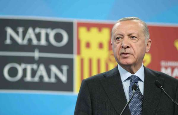 Cumhurbaşkanı Recep Tayyip Erdoğan, NATO Devlet ve Hükümet Başkanları Toplantısı'nın ardından düzenlediği bası