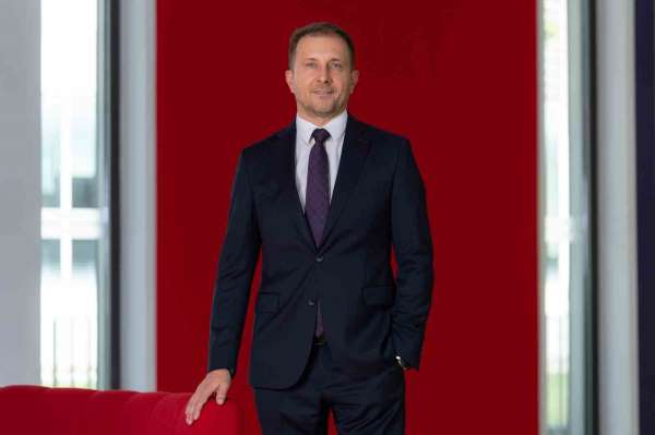 Akbank'tan büyük dil modeli atılımı