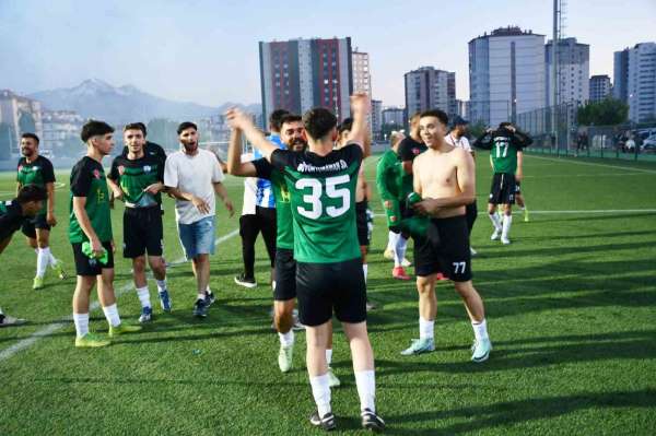 Büyük Toramanspor; 1. Amatör Küme'ye yükseldi