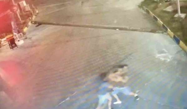 İki paket sigara için kasiyeri bıçakladılar: O anlar kamerada