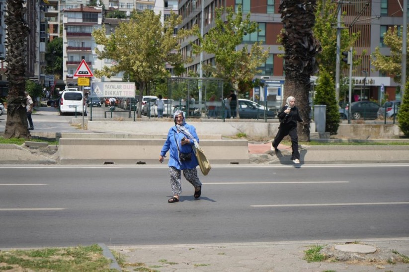 Samsun'da yayaların ölümle burun buruna geçiş yarışı