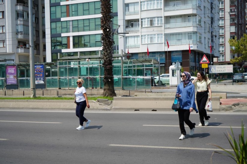 Samsun'da yayaların ölümle burun buruna geçiş yarışı