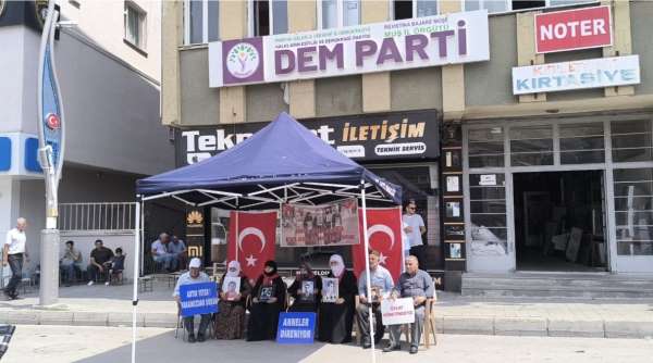 Ailelerden ortak mesaj: 'Terör bitsin, evlatlarımız geri dönsün'