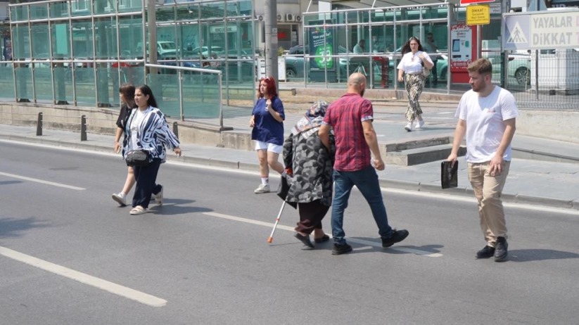 Samsun'da yayaların ölümle burun buruna geçiş yarışı