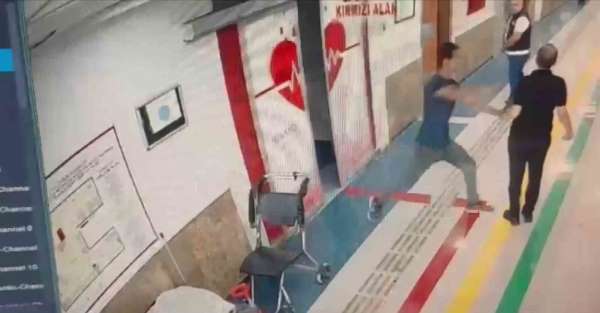Hastanedeki bıçaklı saldırı kamerada