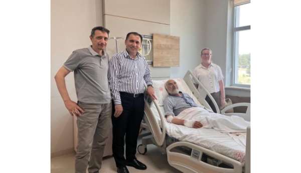 Şehit babasına geçmiş olsun ziyareti