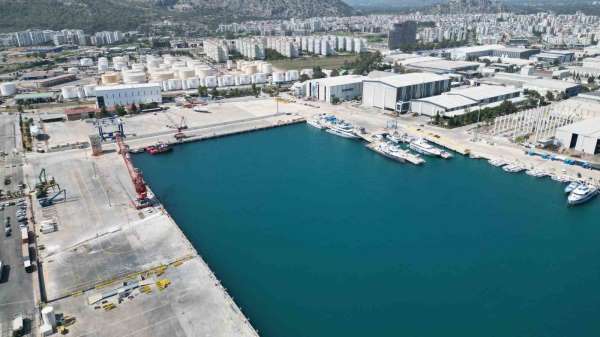 Antalya Serbest Bölge'nin haziran ayı sonu itibarıyla toplam ticaret hacmi 598 milyon 643 bin dolar oldu