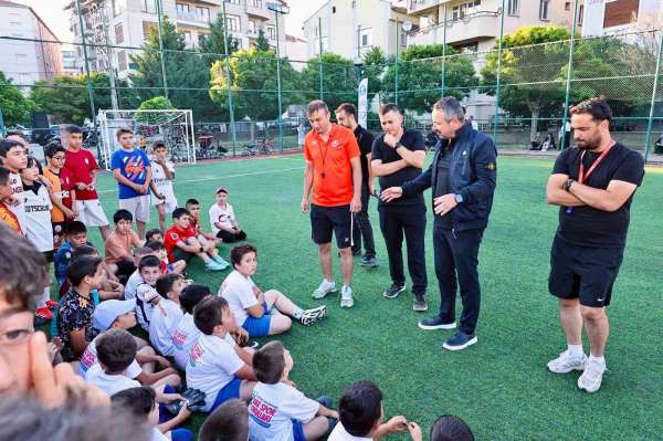 Sandıklı'da Sokak Futbol Turnuvası'nın 8'incisi başladı