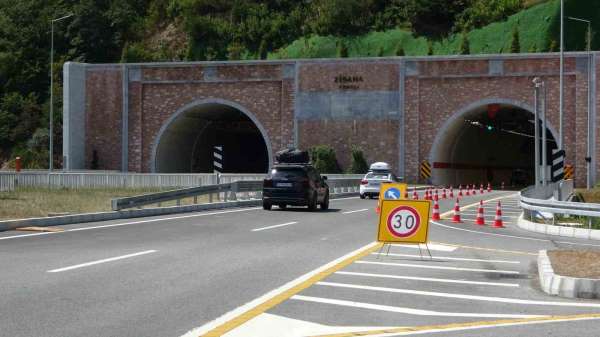 Yeni Zigana Tüneli'nden 4 ayda 600 binin üzerinde araç geçiş yaptı