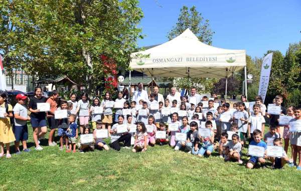 Osmangazi'de 8 bin 24 çocuk yüzme keyfi yaşadı