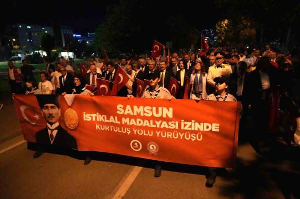Samsun'da 'İstiklal Madalyası İzinde Kurtuluş Yolu Yürüyüşü'