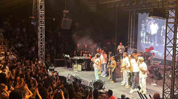 Kenan Doğulu Marmaris Amfiteatr'da devleşti