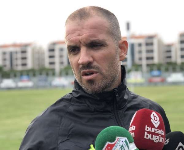 Bursaspor Teknik Direktörü Mustafa Er'den Serdar Özkan açıklaması 