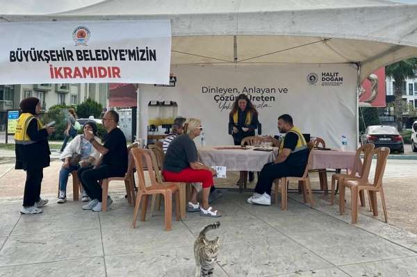 Büyükşehir Atakum'da vatandaşı dinliyor