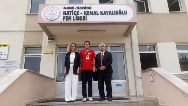 Vezirköprü'nün TEKNOFEST 2025'te çifte birincilik gururu