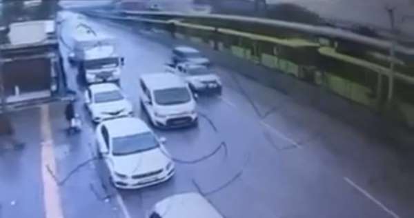 Bursa'da sabah saatlerinde peş peşe iki kaza