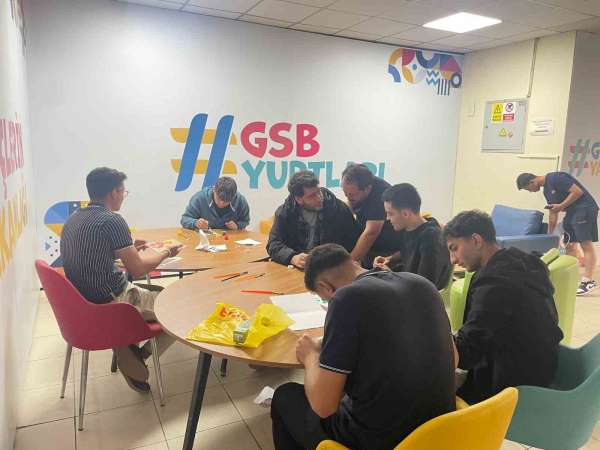 Muğla'da gençlere yönelik sosyal, sanatsal ve sportif faaliyetler sürüyor
