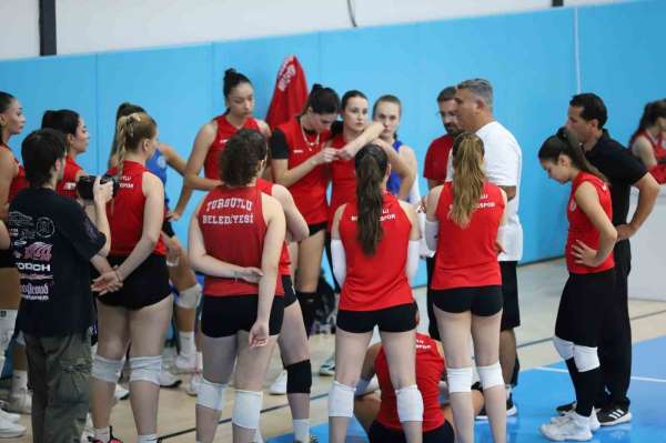 Turgutlu'da voleybol heyecanı başlıyor