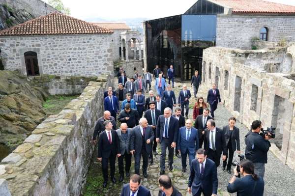 Kültür ve Turizm Bakanı Ersoy'dan Ayasofya Camisi için 'Ne gerekiyorsa yapacaksı