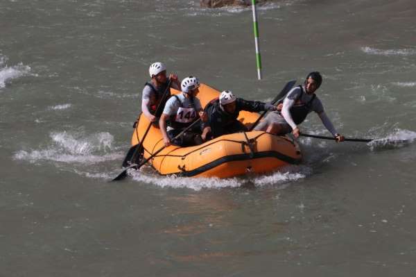 Düzce Belediyesi rafting takımı rekor kırdı 