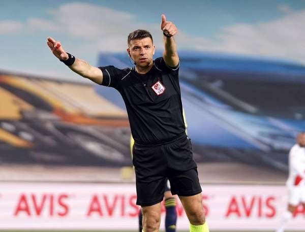 Altay-Sivasspor maçının VAR'ı Ümit Öztürk