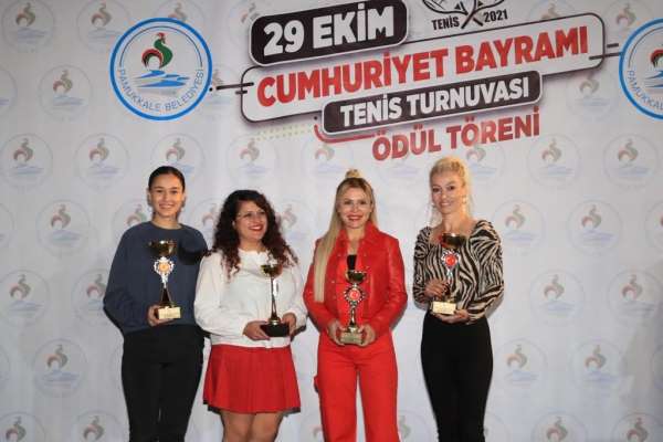 Pamukkale Belediyesi Tenis Turnuvası'nda kupalar sahibini buluyor