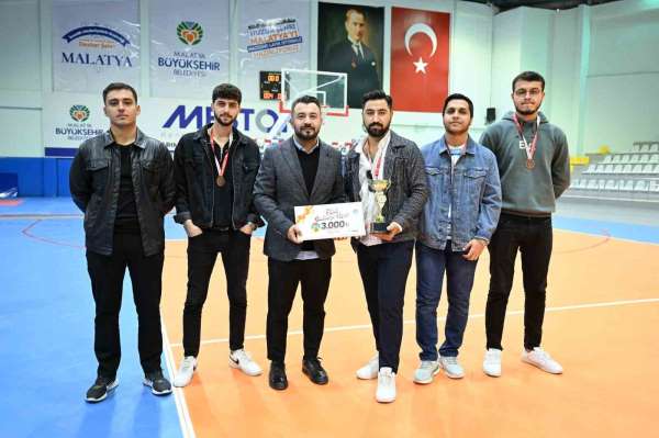 Taşkın: 'Gençler için sportif ve kültürel etkinliklerimiz sürecek'