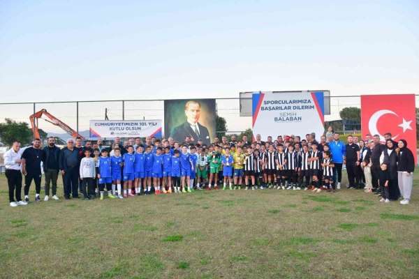 Yunusemre'de 29 Ekim Futbol Turnuvası tamamlandı