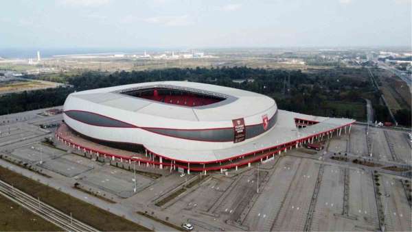 19 Mayıs Stadyumu'nun bakım-onarım çalışmalarında yarıya gelindi