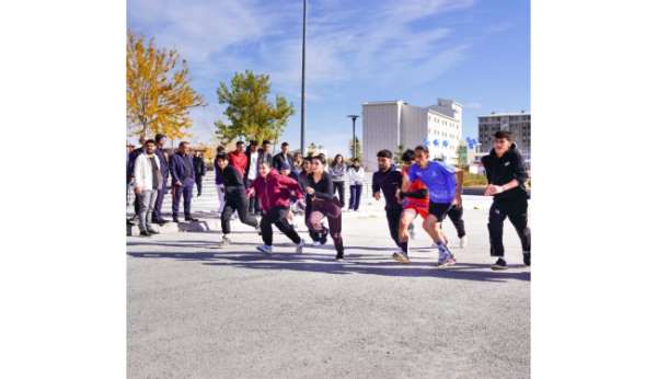 Cumhuriyet Koşusu gençlerin enerjisiyle tamamlandı