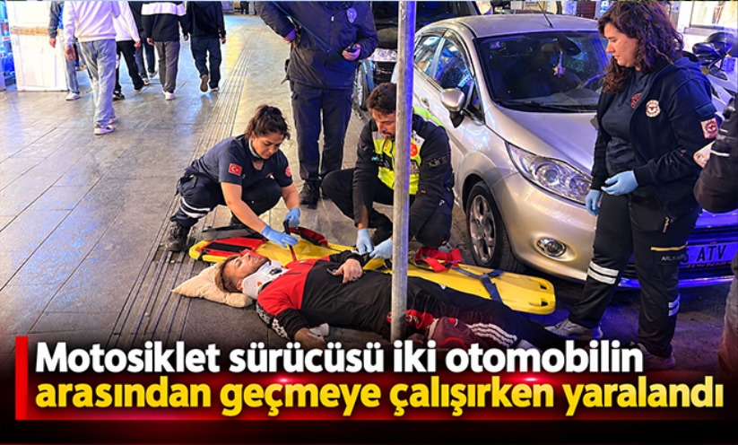 İki otomobilin arasından geçerken kaza yapan motosiklet sürücüsü yaralandı