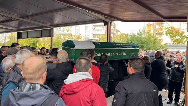 Çanakkale'de feci kazada hayatını kaybeden Efe son yolculuğuna uğurlandı