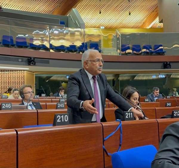 Hilmi Güler'den Yunan Başkana Avrupa'nın ortasında çarpıcı cevap: 'Sizin ülkeniz kadar yer yıkıldı, Türkiye ye